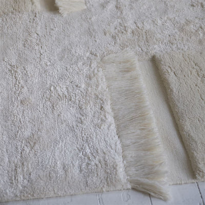 product image for Bourdelle Chalk Rugs By Designers Guild Rugdg0878 4 30
