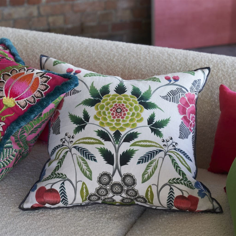 media image for Brocart Decoratif Linen Cushion By Designers Guild Ccdg1453 7 262