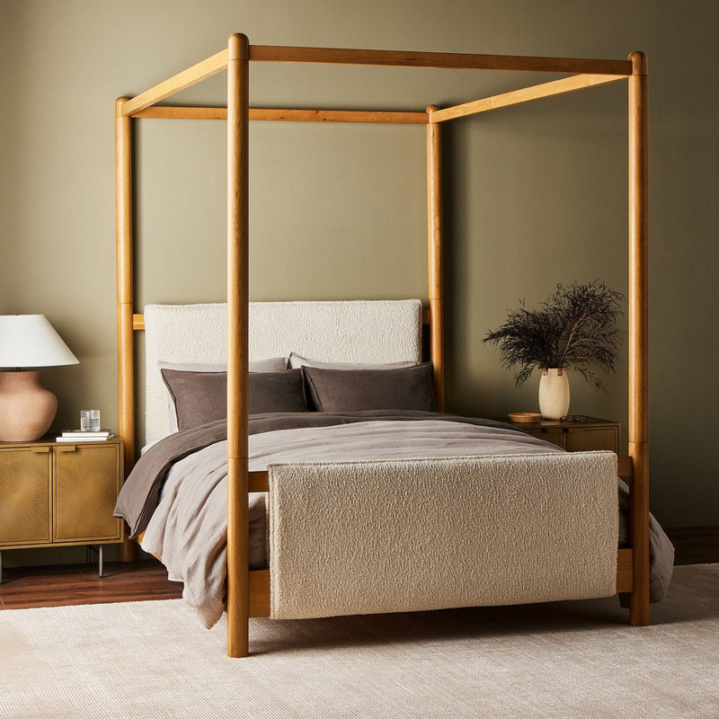 media image for Bowen Canopy Bed 231