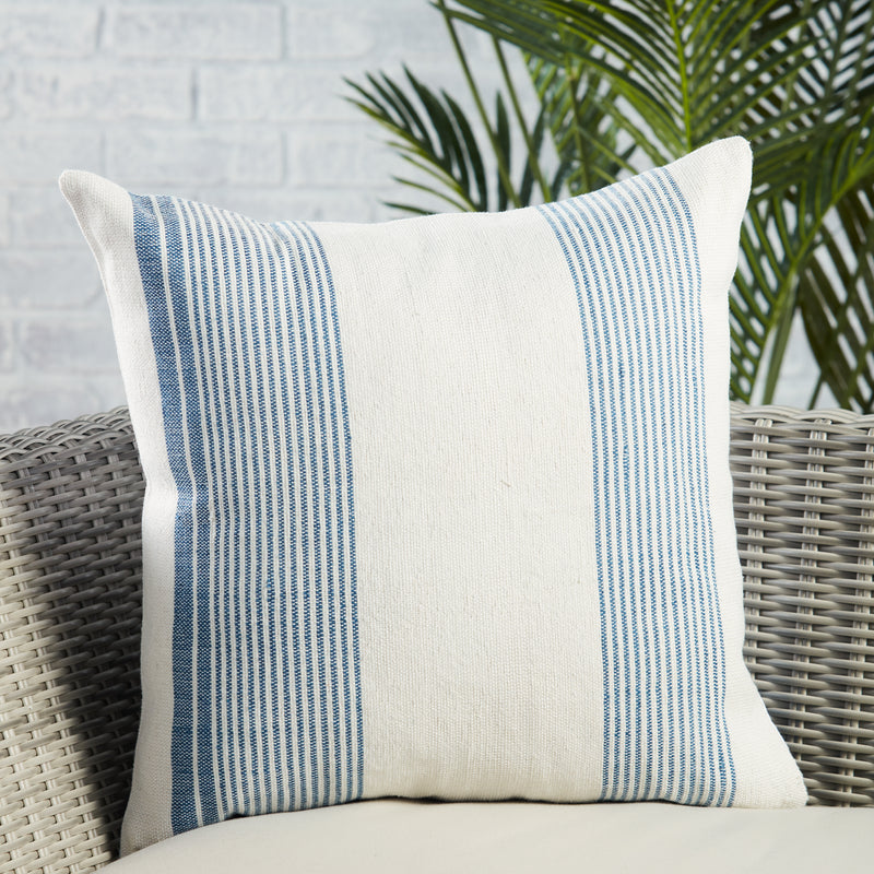 media image for Acapulco Parque Indoor/Outdoor Blue & Ivory Pillow 4 213