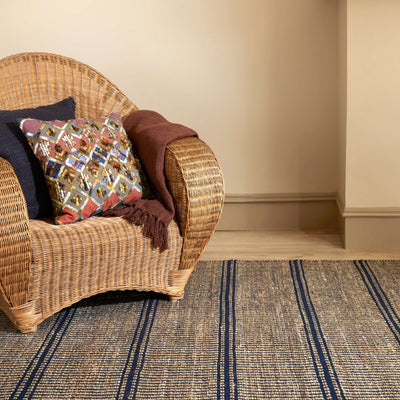 product image for Arbor Navy Handwoven Jute Rug 4 97