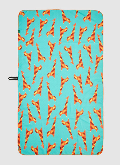 product image of giraffes mircofiber towel 1 526