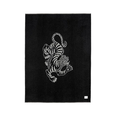 product image for voodoo reversible throw by blacksaw bl59 01 1 7