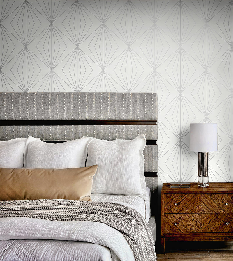 media image for Diamond Vector Metallic Silver & Eggshell from the Etten Geometric Collection by Seabrook 269
