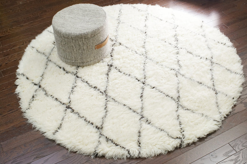 media image for handmade wool rug in ivory design by nuloom 5 272