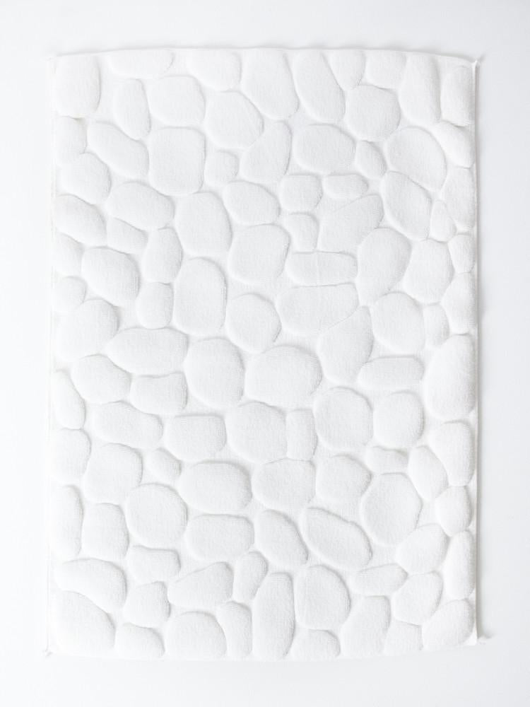 media image for ishikoro pebble bath mat white 1 275