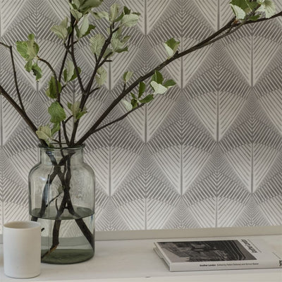 product image for Veren Wallpaper from the Tulipa Stellata Collection by Designers Guild 78