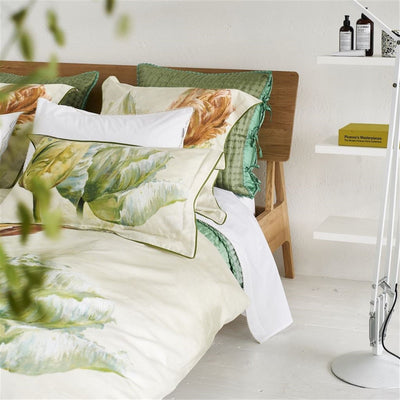 product image for Spring Tulip Buttermilk Bed Linen By Designers Guildbeddg3193 10 21