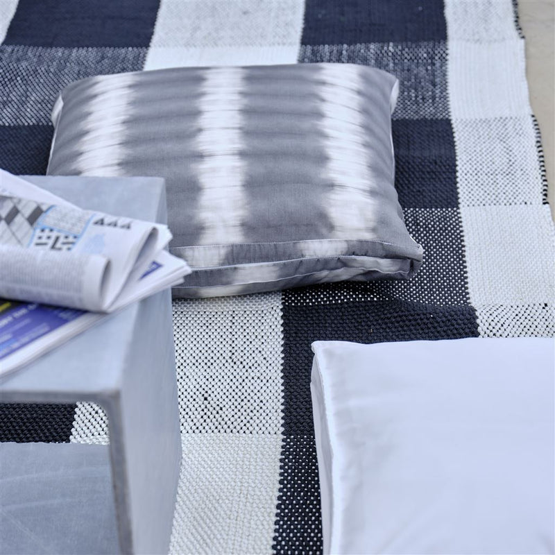 media image for outdoor saliya rug by designers guild rugdg0815 11 257