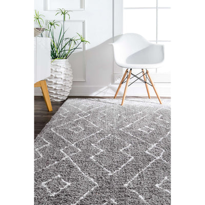 product image for Hand Tufted Beaulah Shaggy Rug in Grey by NuLOOM 85