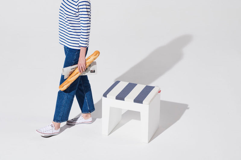media image for concrete seat by fatboy con dkoc 17 266