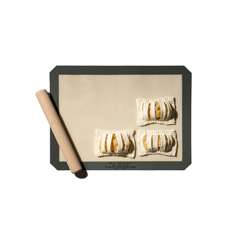 media image for silicone placemat in white design by puebco 3 274