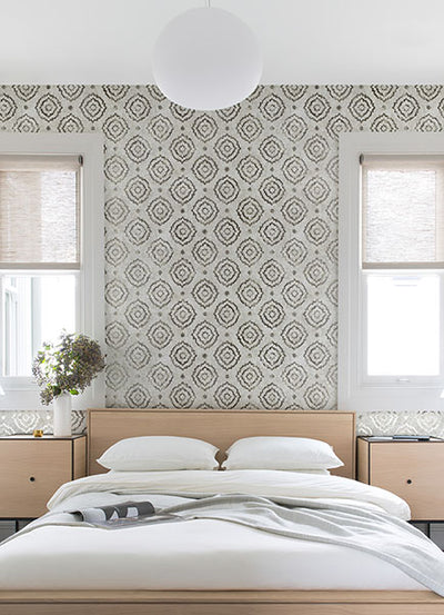product image for Uma Platinum Star Medallion Wallpaper from the Lustre Collection by Brewster Home Fashions 0