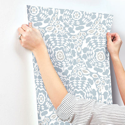 product image for Divine Light Blue Abstract Medallion Wallpaper 83