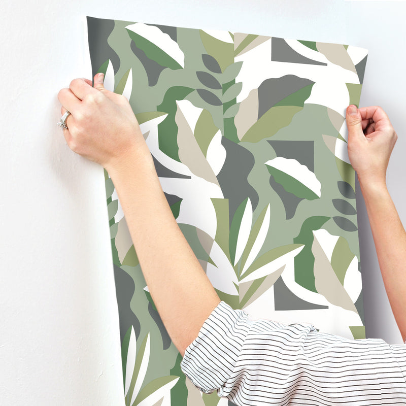 media image for Papier Colle Wallpaper in Green 245