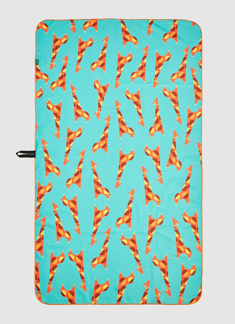 media image for giraffes mircofiber towel 1 239
