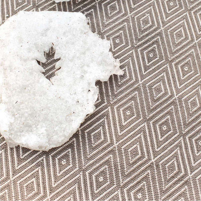 media image for diamond fieldstone ivory indoor outdoor rug by annie selke rdb255 1014 3 283
