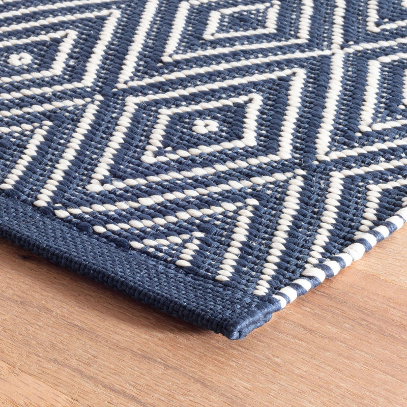 media image for diamond navy ivory indoor outdoor rug by annie selke da380 1014 5 289