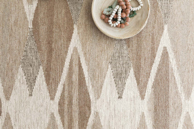 product image for Evelina Rug in Taupe & Bark by Loloi 99