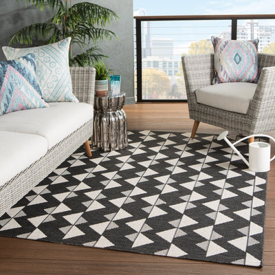 product image for Zemira Indoor/ Outdoor Geometric Black/ Cream Rug by Jaipur Living 48