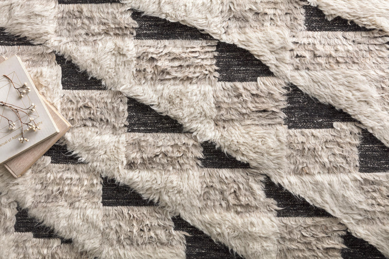 media image for Khalid Rug in Natural / Black by Loloi 295