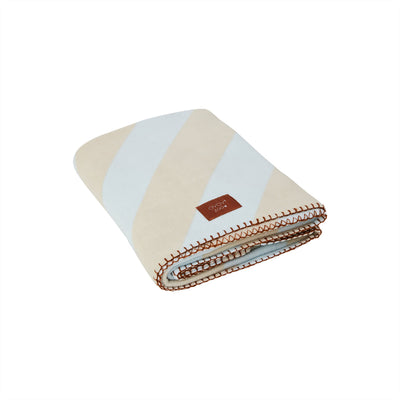 product image of kaya dog blanket small 1 582