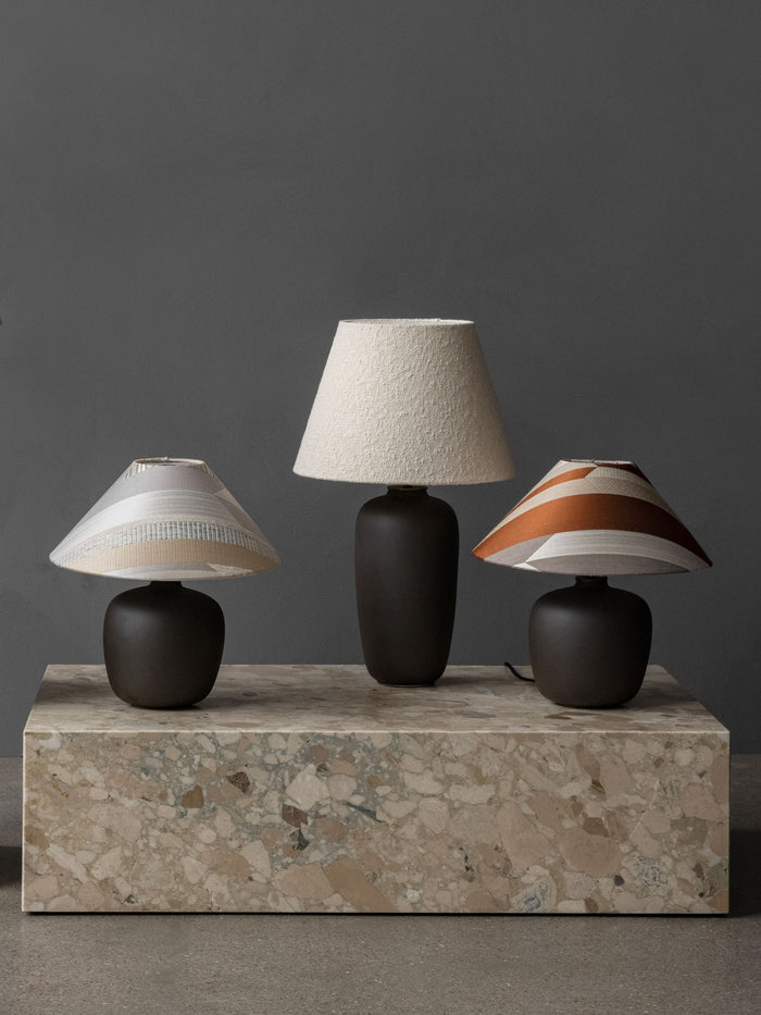 Torso table lamp 37 top