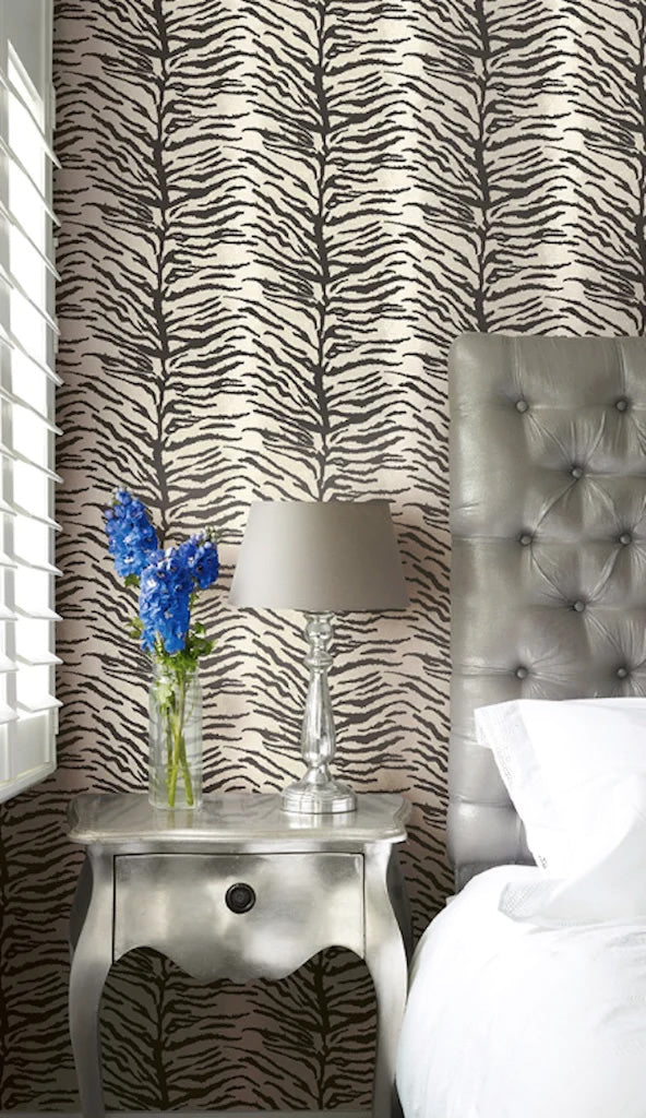 media image for Maxim Silver/Black Wallpaper from the Tiverton Collection by Mayflower 275