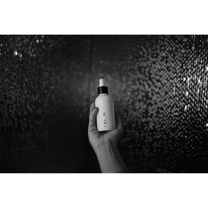 media image for voyeur milky spray lotion 2 215