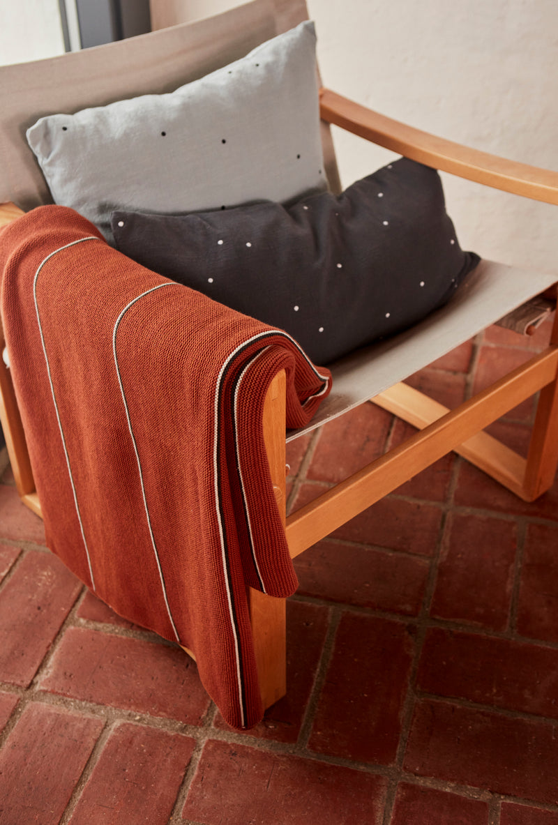 media image for kyoto dot cushion long anthracite by oyoy l300287 3 273