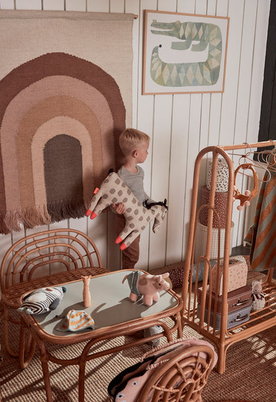 product image for hugo mini pig rose by oyoy 3 2