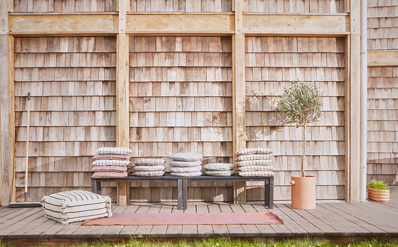 media image for outdoor kyoto cushion round black white 3 260