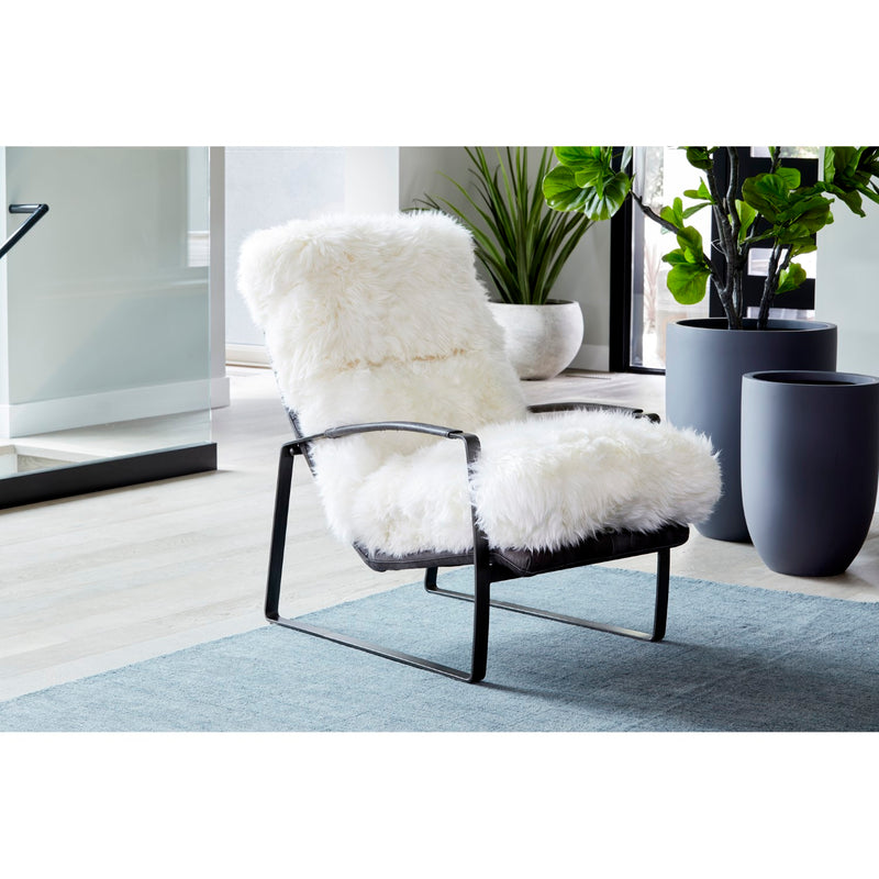 media image for Hanly Accent Chair 9 243