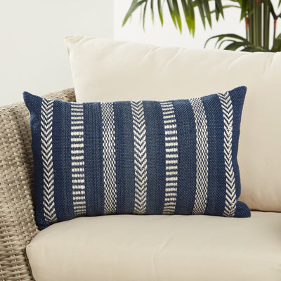 product image for Pampas Papyrus Indoor/Outdoor Blue & Ivory Pillow 4 38