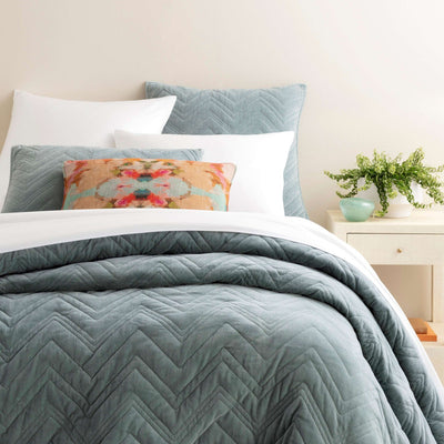 product image for brentwood velvet ocean quilt by annie selke pc2553 fq 4 33