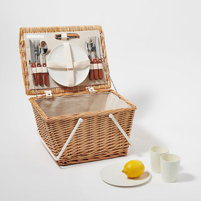 product image of small picnic basket natural by sunnylife s2dscbna 1 518