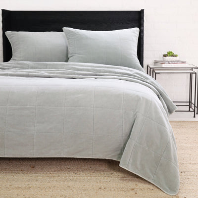 product image of Amsterdam Coverlet By Pom Pom At Home New Cu 4600 Bl 02 1 525