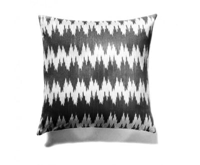 product image of gunther pillow design by 5 surry lane 1 579